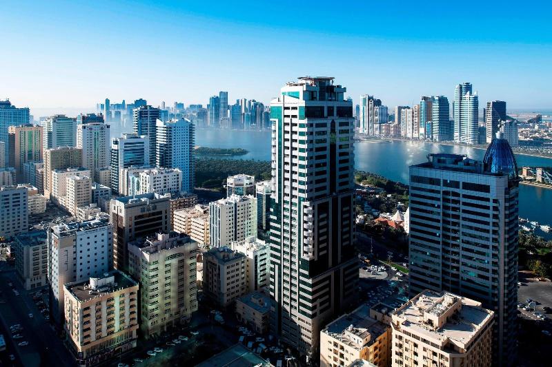 اتاق کلاسیک با تخت دونفره, Four Points By Sheraton Sharjah