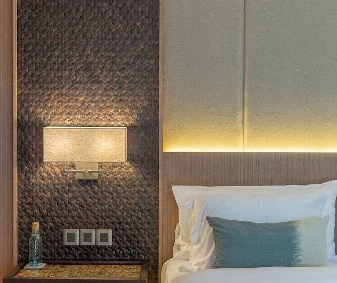 חדר סטנדרט, Nirjhara