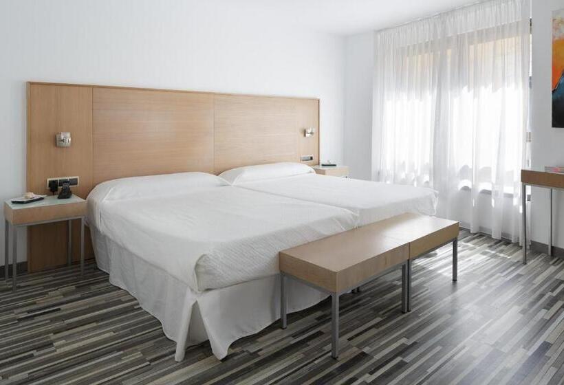 수피리어 룸, Alamo