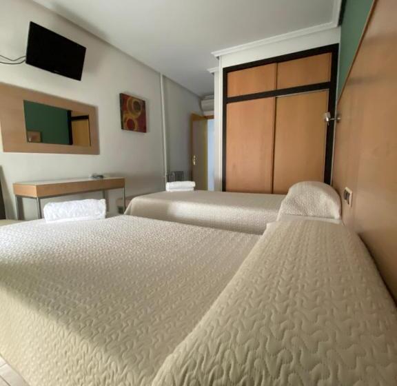 이코노미 룸, Alamo