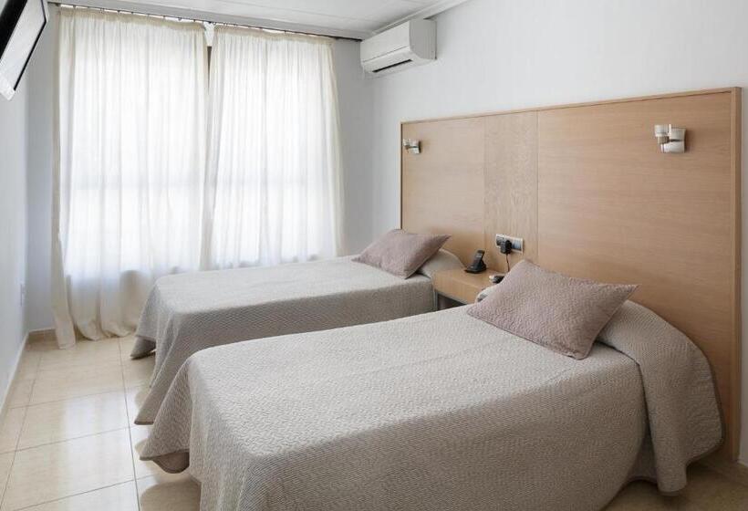 이코노미 룸, Alamo