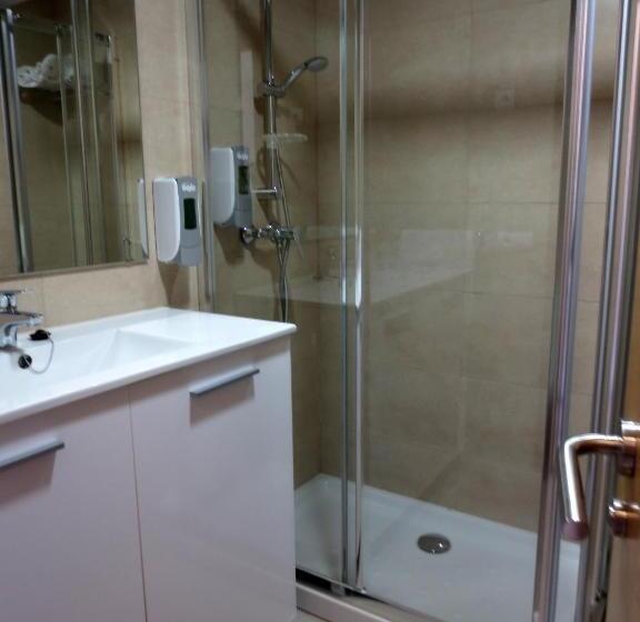 标准单人间, Amazonas