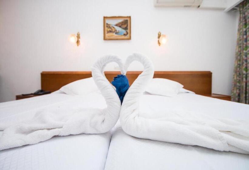 スーペリアトリプルルーム, Amic Gala