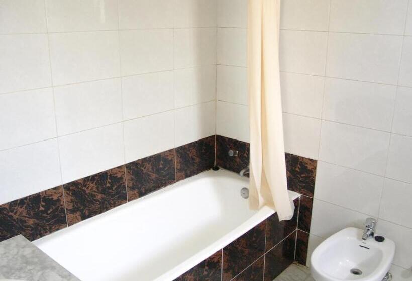 ファミリールーム, Amic Gala