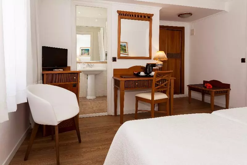 اتاق استاندارد, Araxa Adults Only