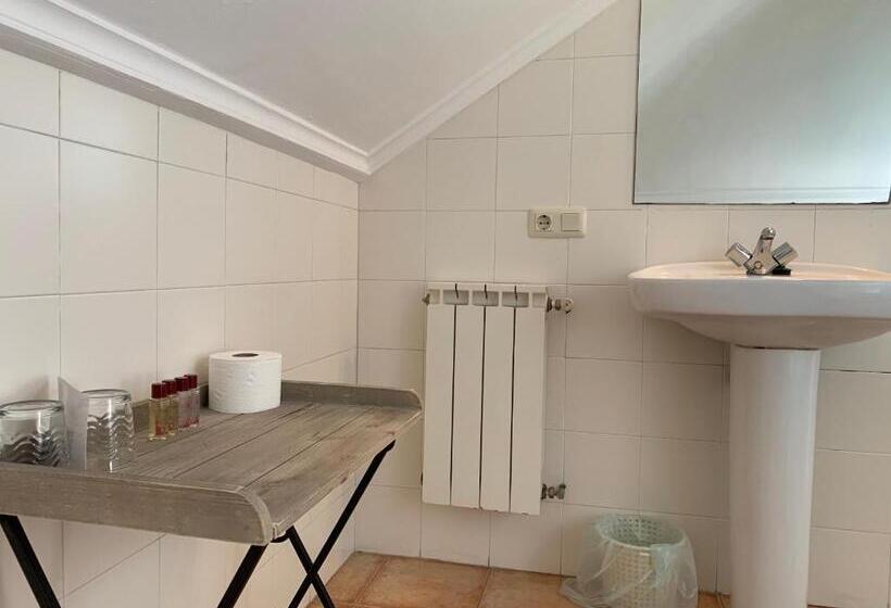 スタンダードトリプルルーム, Arena