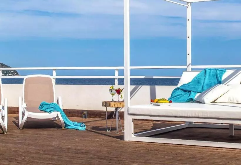 Junior Suite with Terrace, Atolon