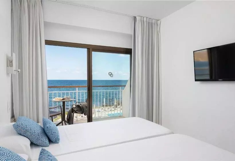 Standard Room with Views, Atolon
