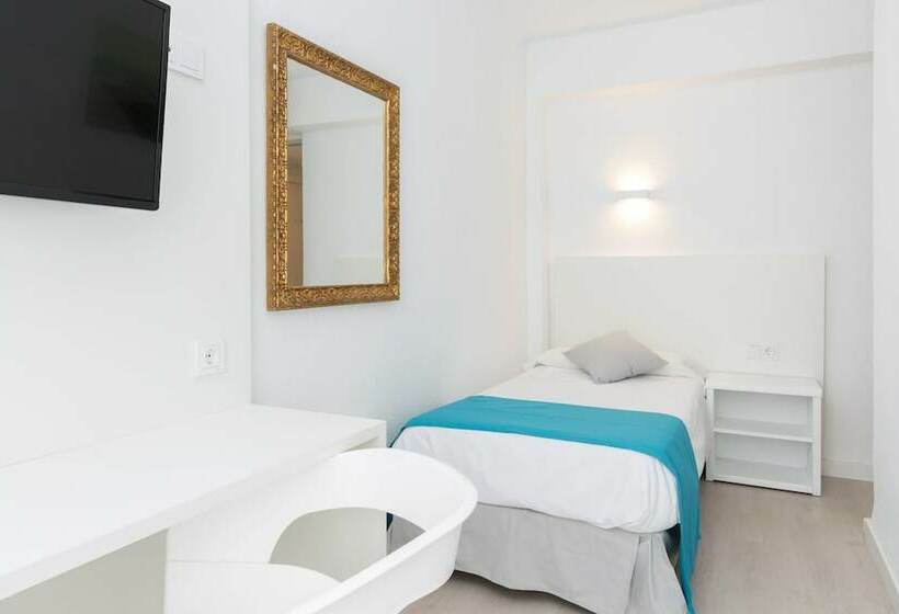 חדר סטנדרט יחיד, Bluesea Arenal Tower Adults Only