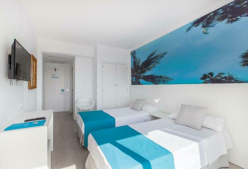 غرفة قياسية ثلاثية, Bluesea Arenal Tower Adults Only
