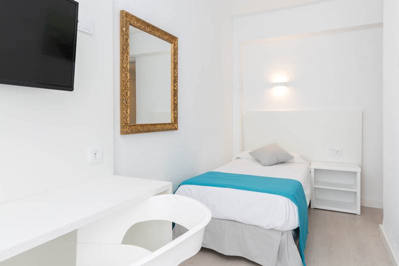 חדר סטנדרט יחיד, Bluesea Arenal Tower Adults Only