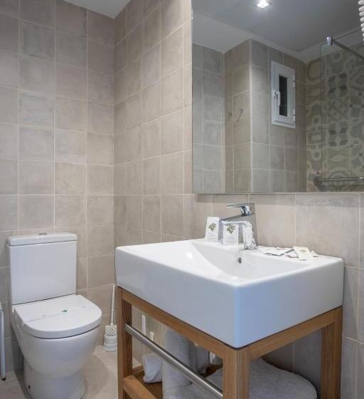 Habitación Economy, Colon