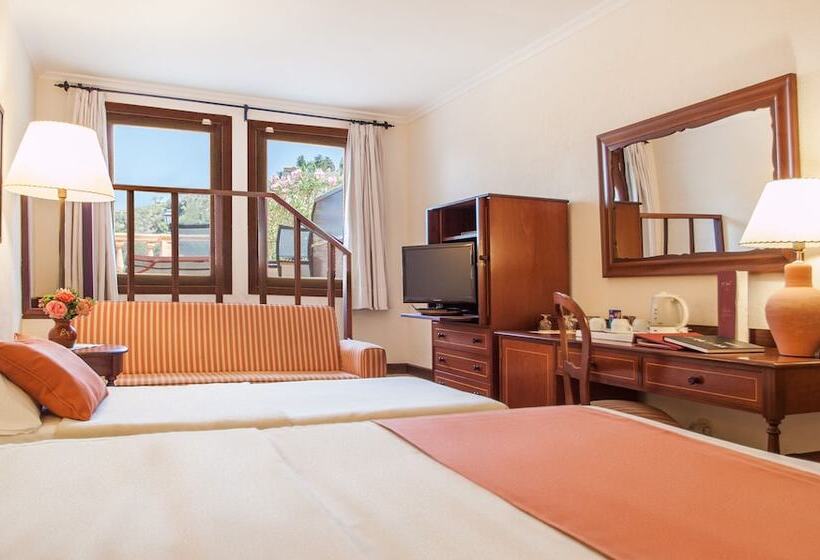 트리플 클래식 룸, Es Moli