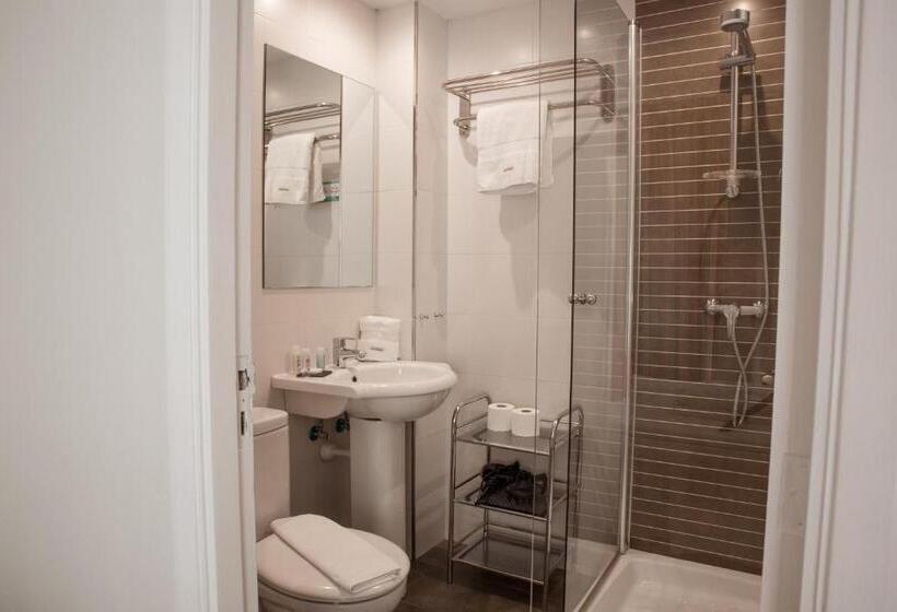 Habitación Estándar Individual, Feliz