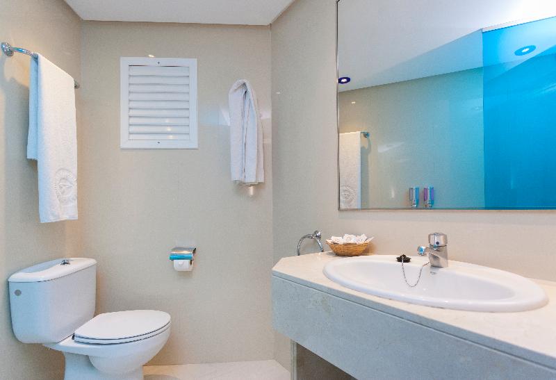 חדר סטנדרט, Globales America