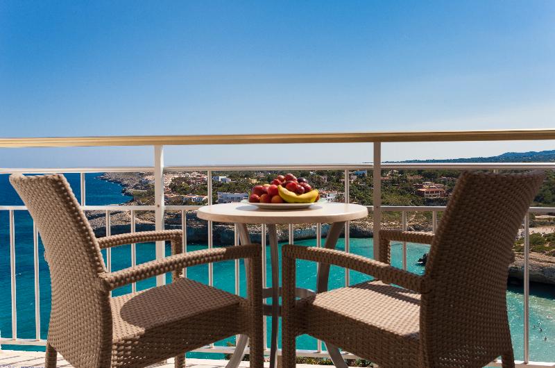 חדר סטנדרט, Globales America