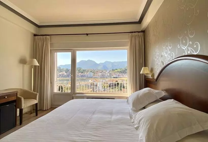 اتاق استاندارد, Silken Gran Hotel Del Sella