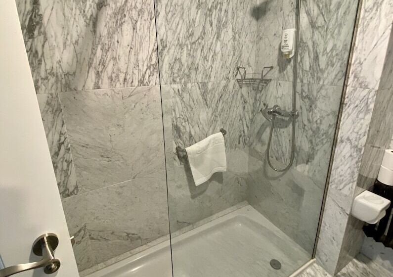 חדר סטנדרט נוף לים, Silken Gran Hotel Del Sella