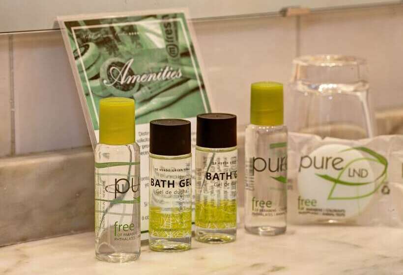 חדר פרמיום, Hernan Cortes