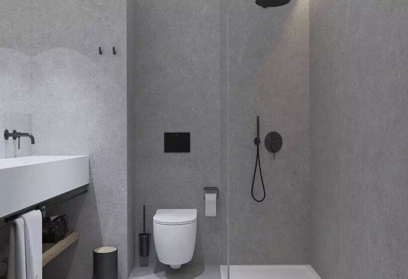 Habitació Triple Estàndard, Hm Jaime III