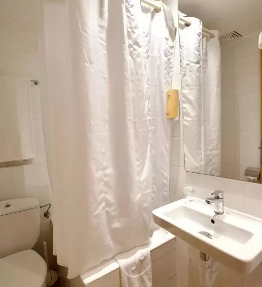 Economy Zimmer, Js Ca N Picafort