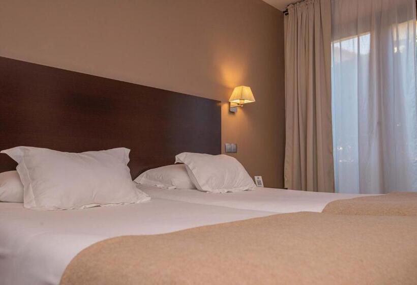 غرفة سوبيريور, La Portilla