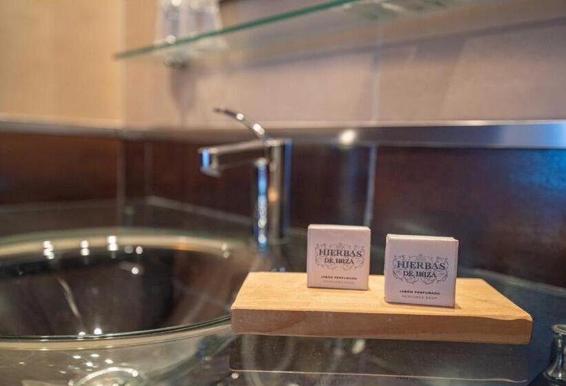 غرفة سوبيريور, La Portilla