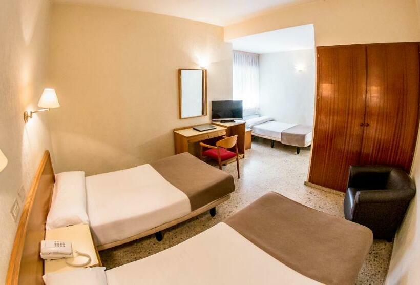 اتاق استاندارد سه نفره, Leuka