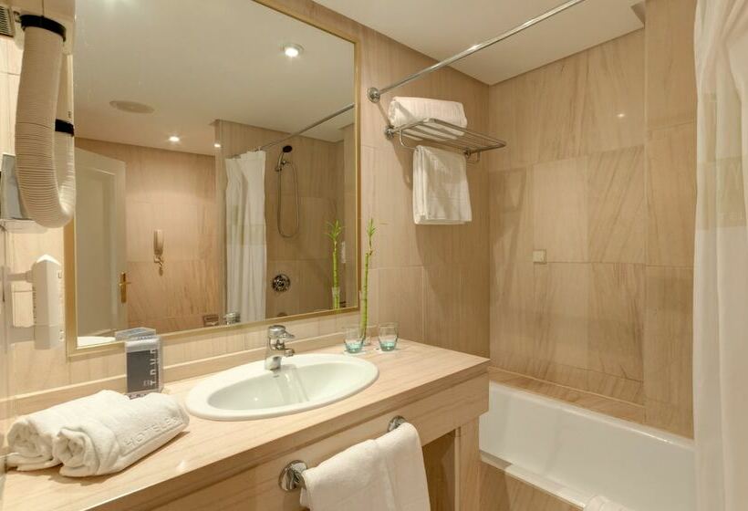 اتاق استاندارد, AZZ Merida Medea