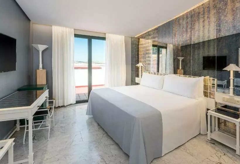 Superior Kamer, AZZ Merida Medea