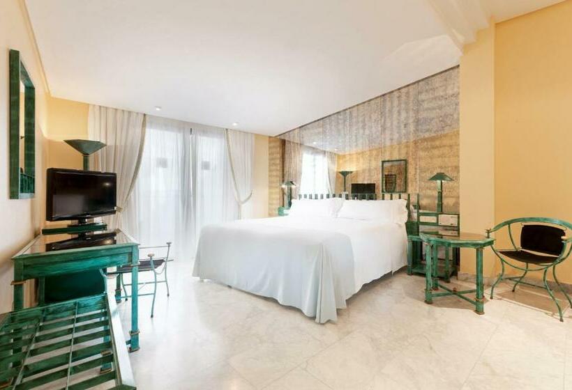 اتاق سوپریور, AZZ Merida Medea