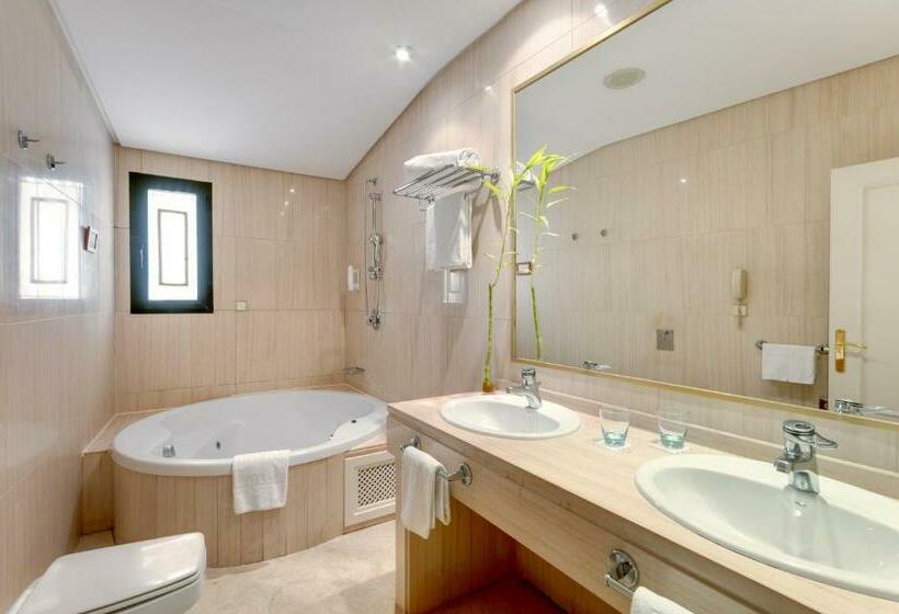 اتاق سوپریور, AZZ Merida Medea