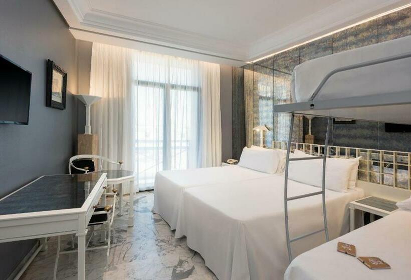 اتاق خانوادگی, AZZ Merida Medea