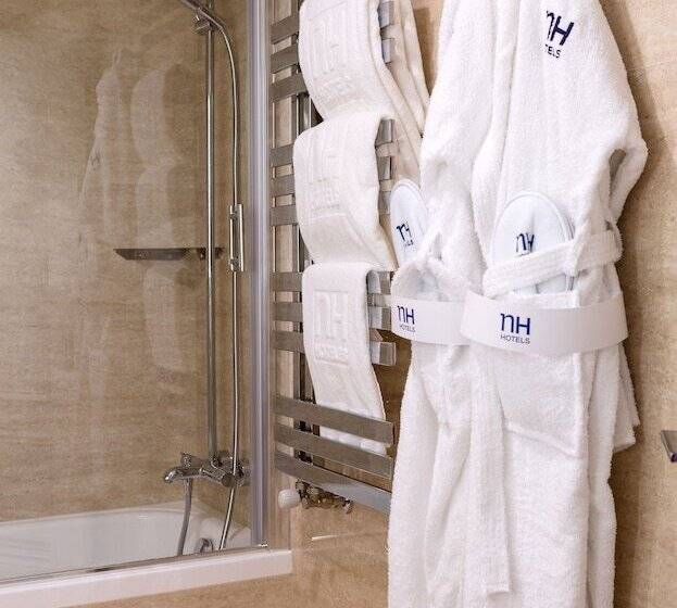 سوییت جونیور, NH Oviedo Principado