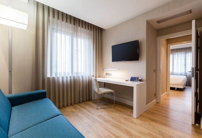 اتاق خانوادگی, NH Oviedo Principado