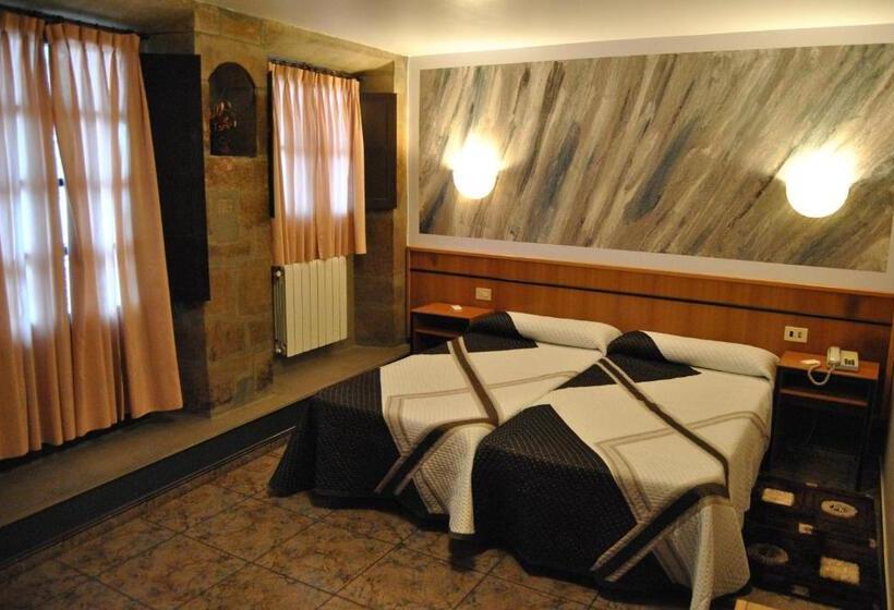 غرفة قياسية, Palacio De Los Vallados