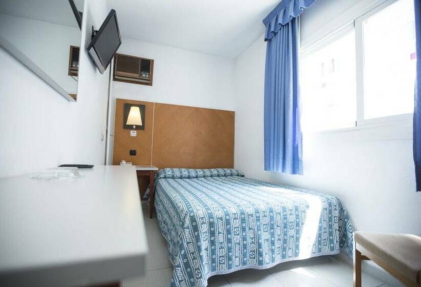 اتاق استاندارد سه نفره, Port Fiesta Park