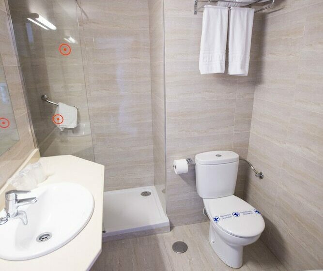 اتاق استاندارد یک نفره, Port Fiesta Park