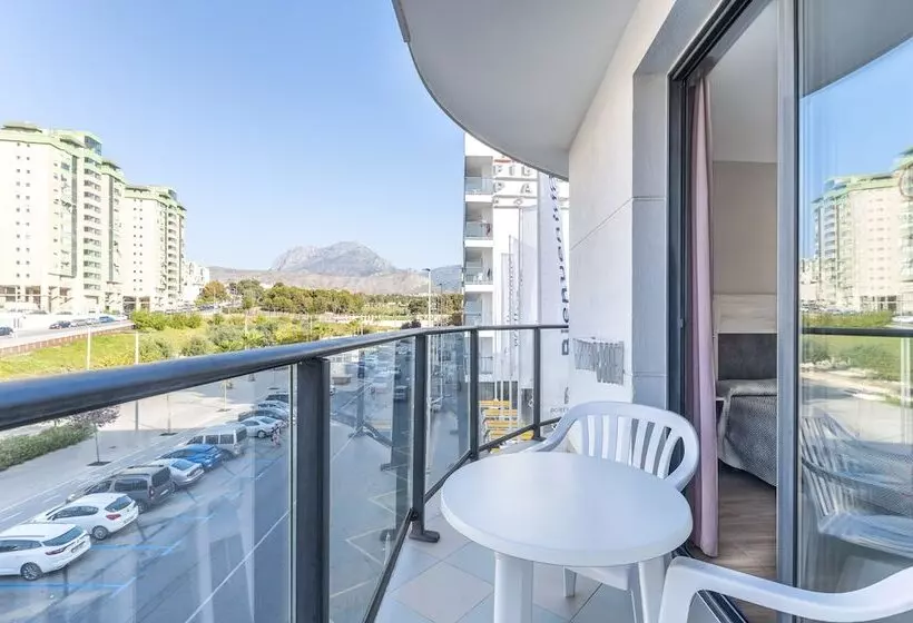 Standard Kolmen Hengen Huone, Port Fiesta Park