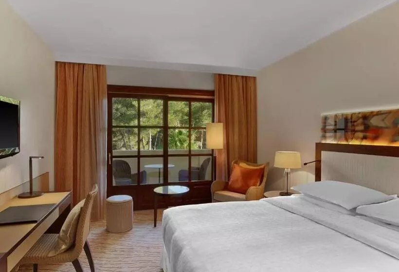 اتاق سوپریور با بالکن, Sheraton Mallorca Arabella Golf