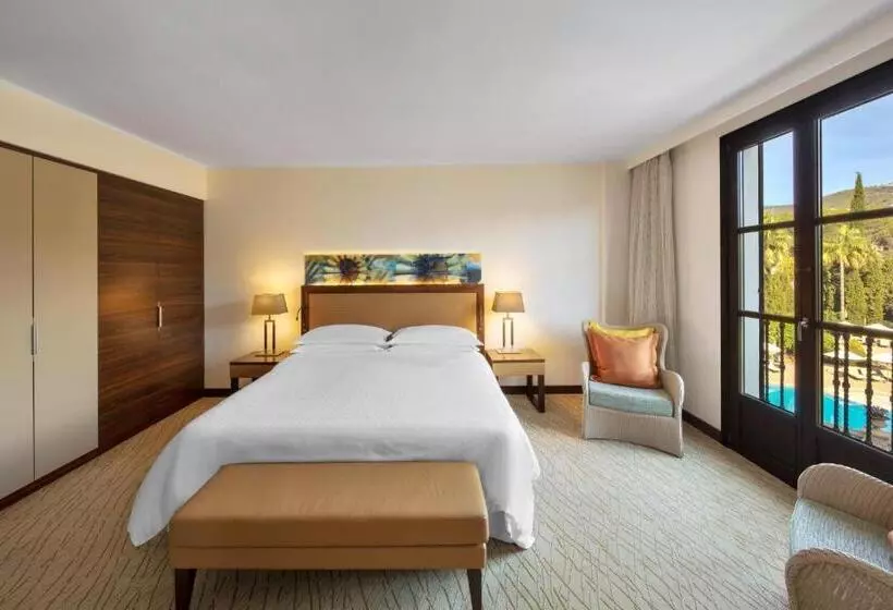 سوییت جونیور با بالکن, Sheraton Mallorca Arabella Golf
