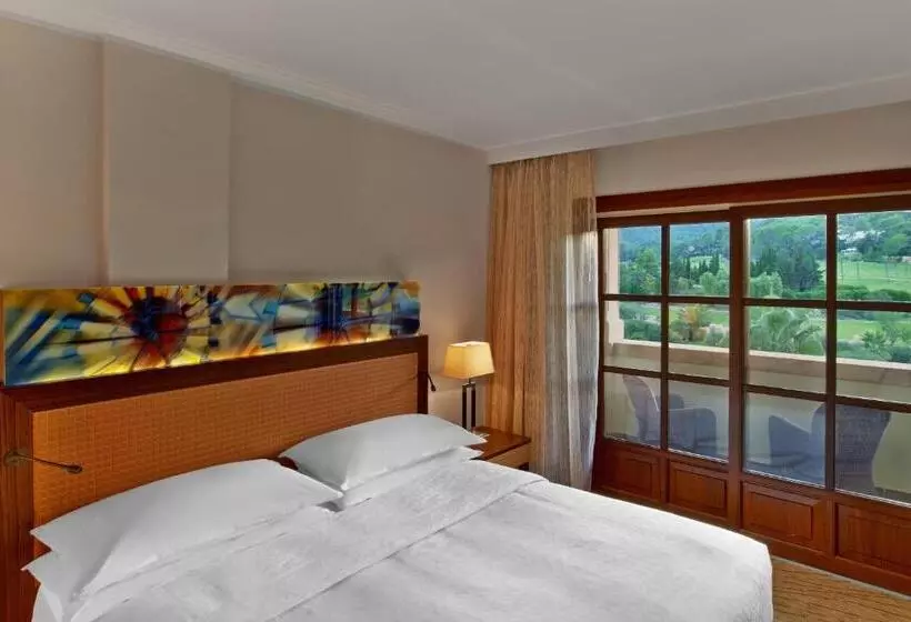 سوییت جونیور با بالکن, Sheraton Mallorca Arabella Golf