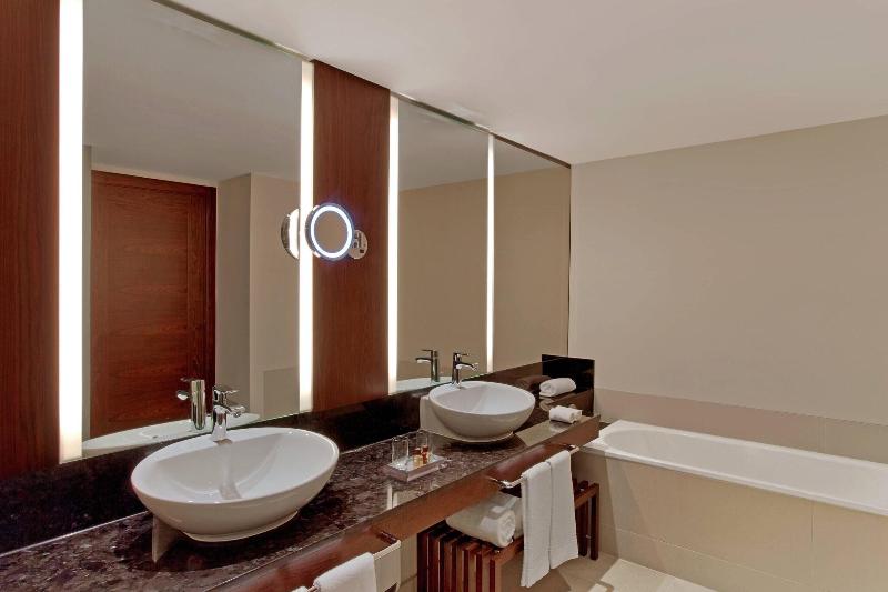 带大床的高级房间, Sheraton Mallorca Arabella Golf