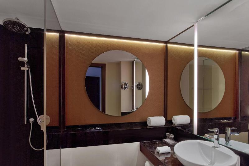 带大床的高级房间, Sheraton Mallorca Arabella Golf