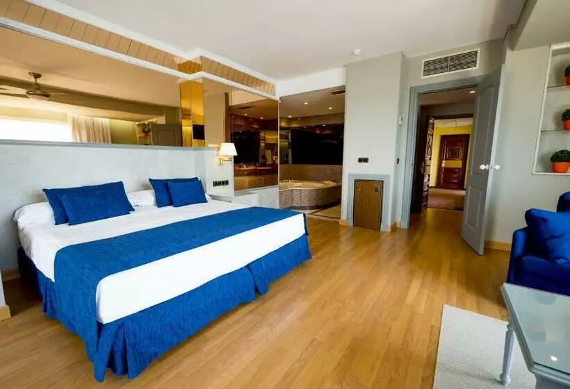 Suite Junior, Playadulce