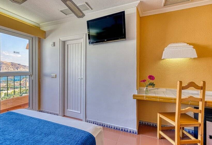 Habitación Estándar Individual, Playadulce