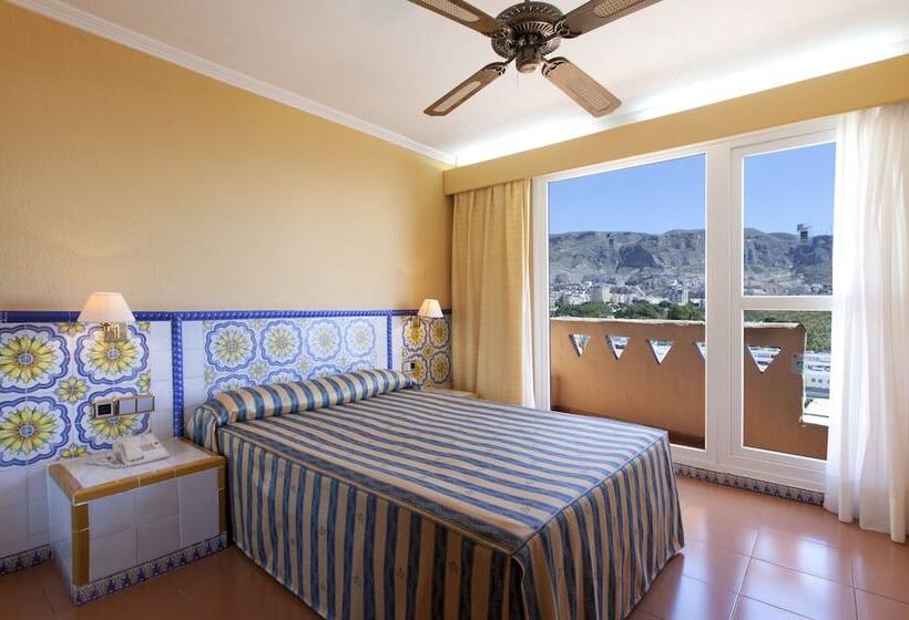 Habitación Estándar Individual, Playadulce