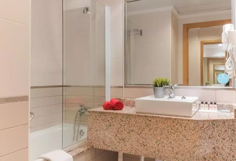 Teraslı 2 Yatak Odalı Daire, Bluesea Salinas