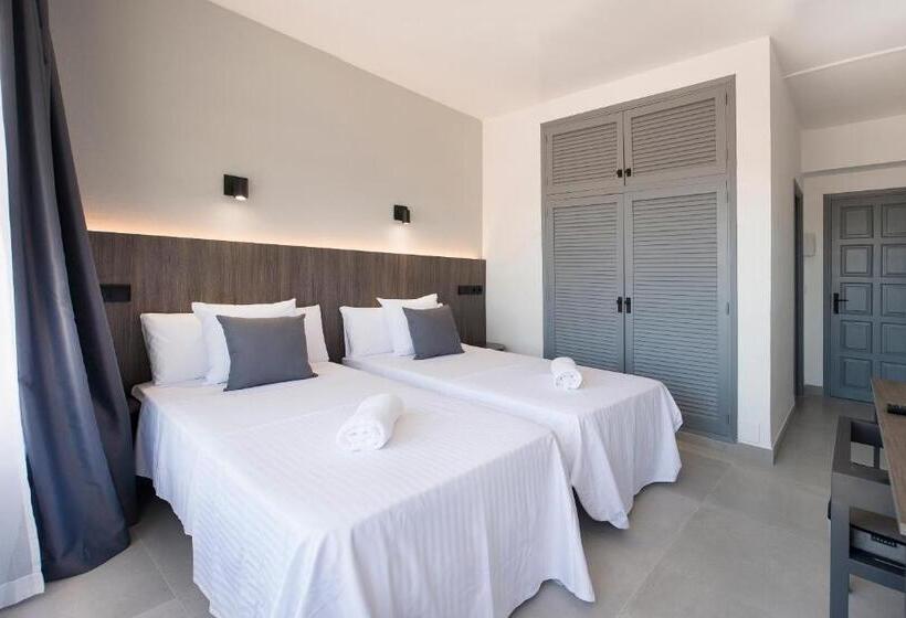 经济房, Base Ibiza