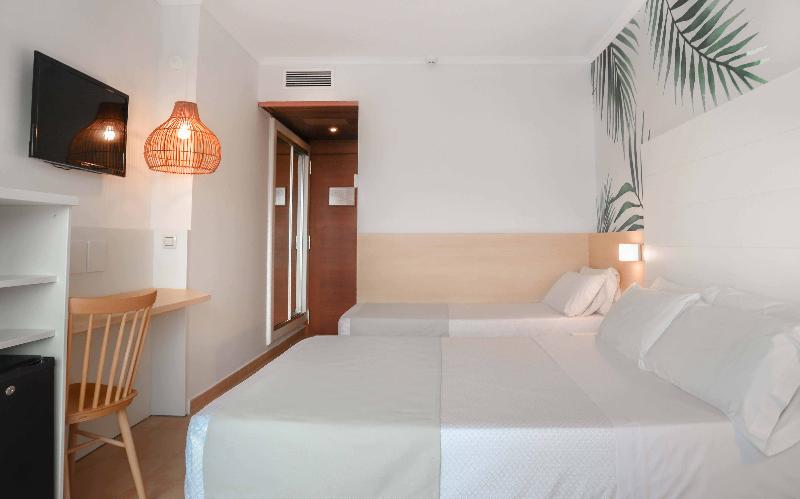 스탠다드 트리플 룸, ALEGRIA Florida Park